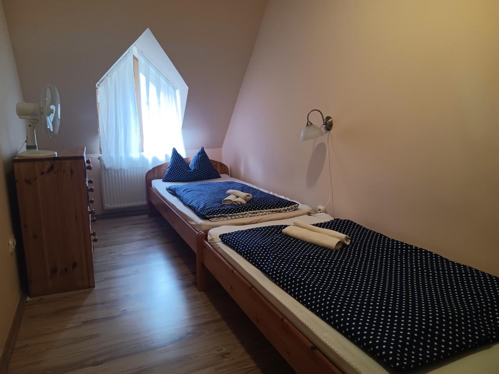 Bed and Breakfast Diana Fogado à Keszthely Extérieur photo